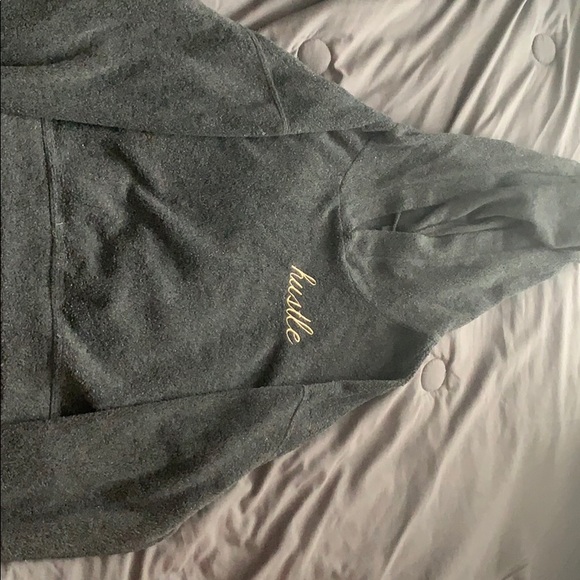 Crop top hoodie - Picture 2 of 3